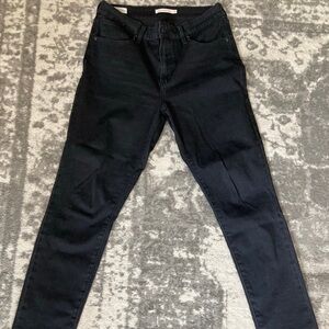 Black Levis jeans